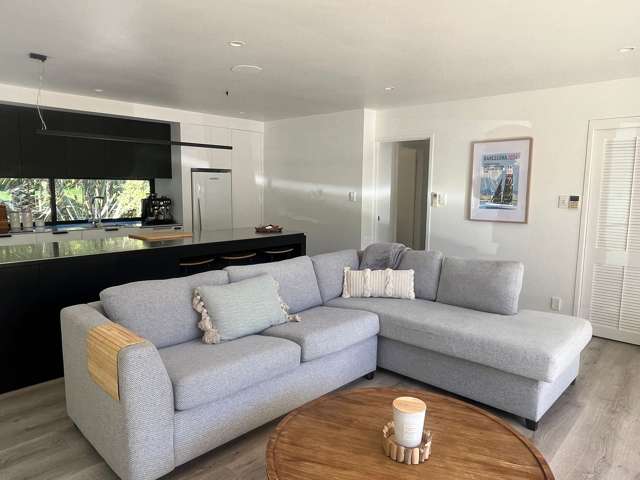 25a Hanlon Crescent Narrow Neck_3