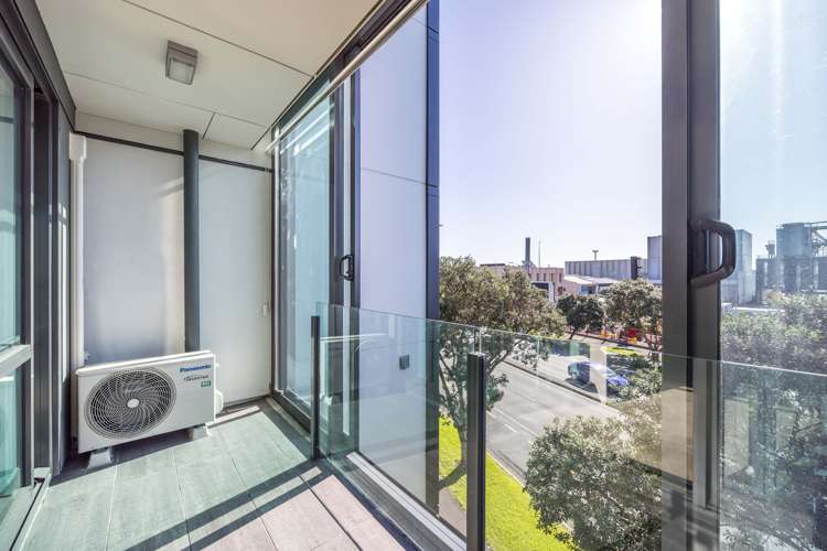 239/8 Dockside Lane Auckland Central_9
