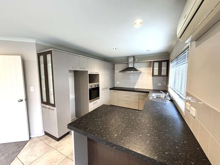 5 Oswald Close Flat Bush_5