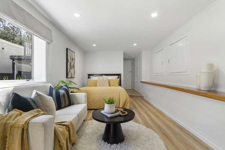 1/6 Sapphire Place Bayview_13