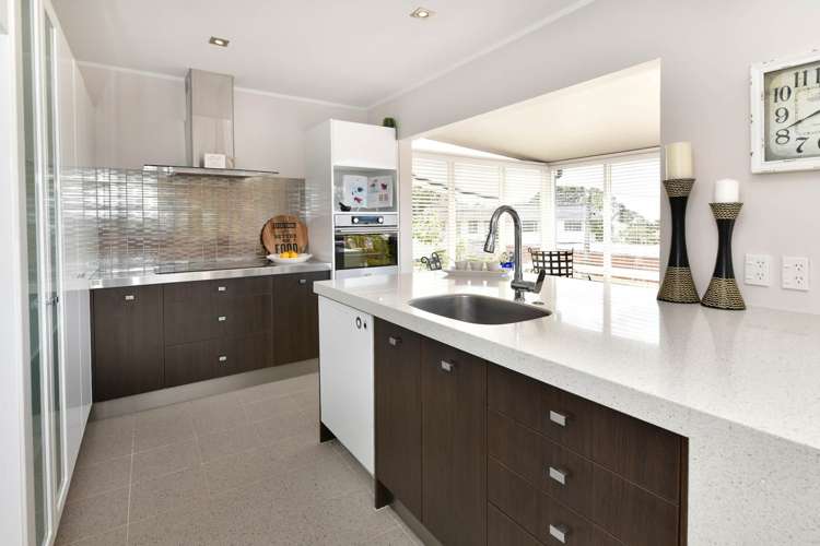 1/91 Aberdeen Road Castor Bay_8