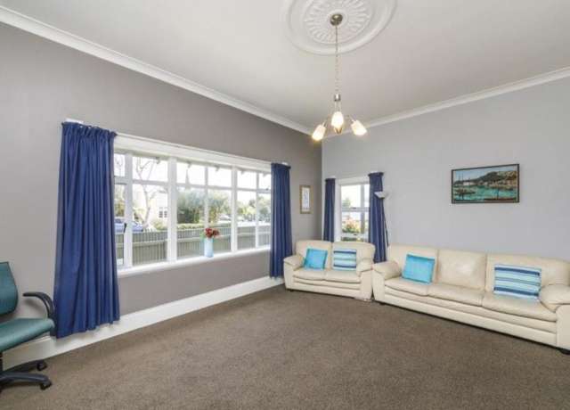 1 Ngaio Street West End_2