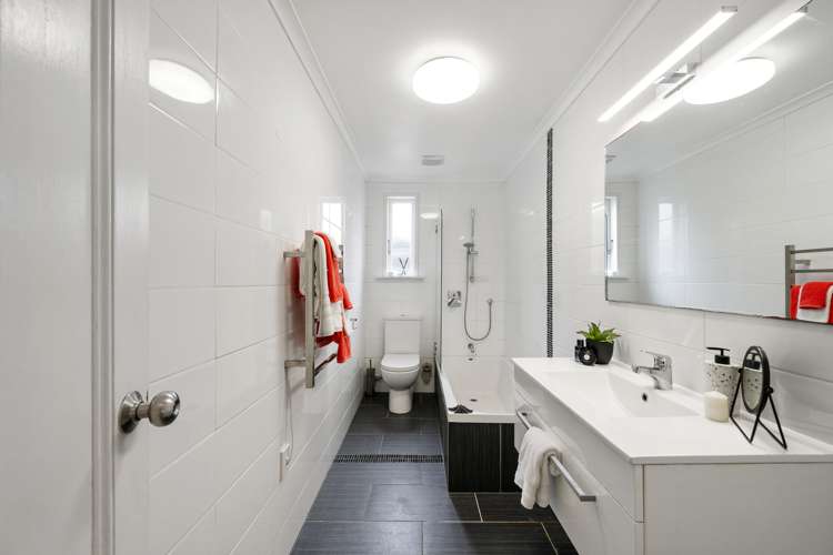 160 Russell Terrace Berhampore_11