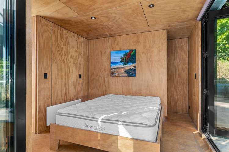 16 Taranga Road Langs Beach_10