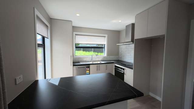 5/17 Simkin Street 11209_3