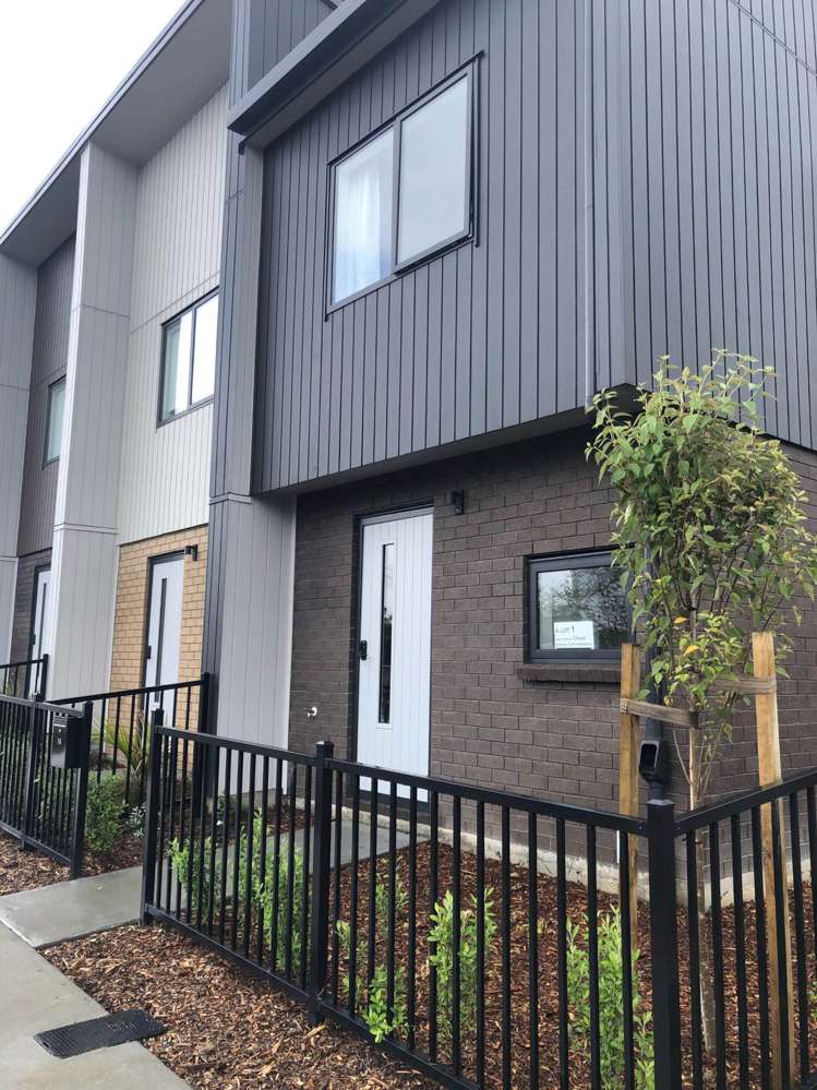 2/478 West Coast Road Glen Eden_0