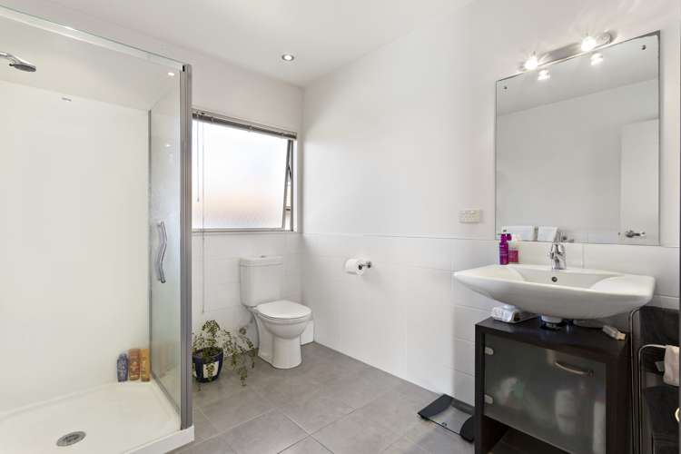 3/126 Whangaparaoa Road Red Beach_12