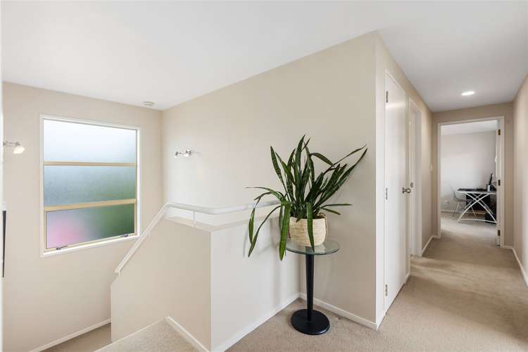 484 Beach Road Murrays Bay_30