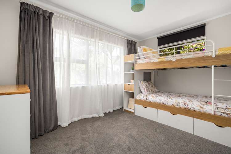 14 Meander Drive Welcome Bay_17