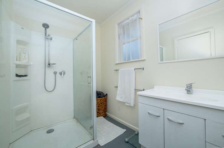 13 Roberts Street Martinborough_11