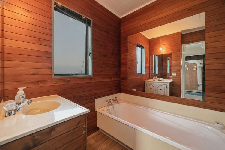 7a Milne Road Mangakakahi_11