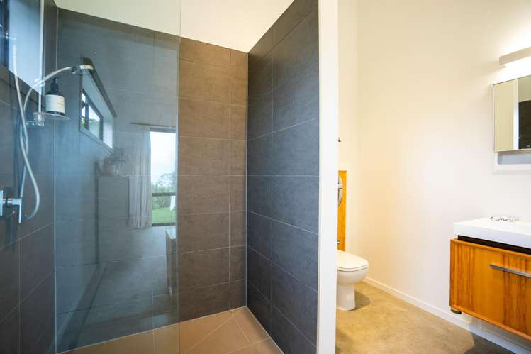 29 Muritai Road Parua Bay_11