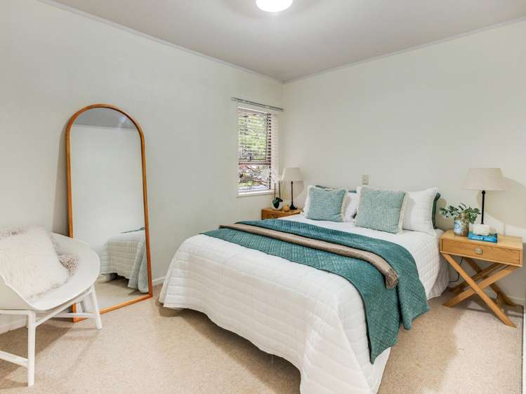 2/1 Bramley Drive Farm Cove_8
