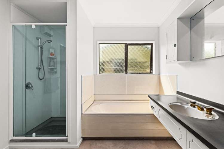 10 Swansea Place Tamatea_13