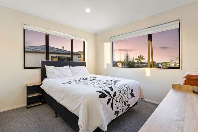 21 Asics Drive Favona_8