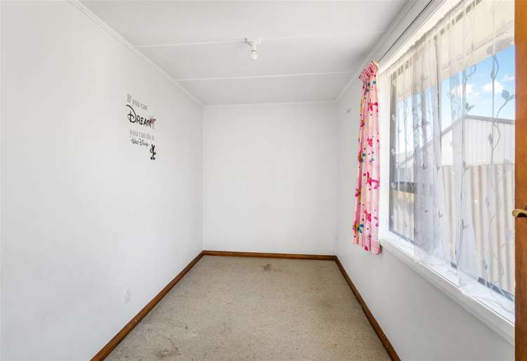 18 De Havilland Street Hornby_8