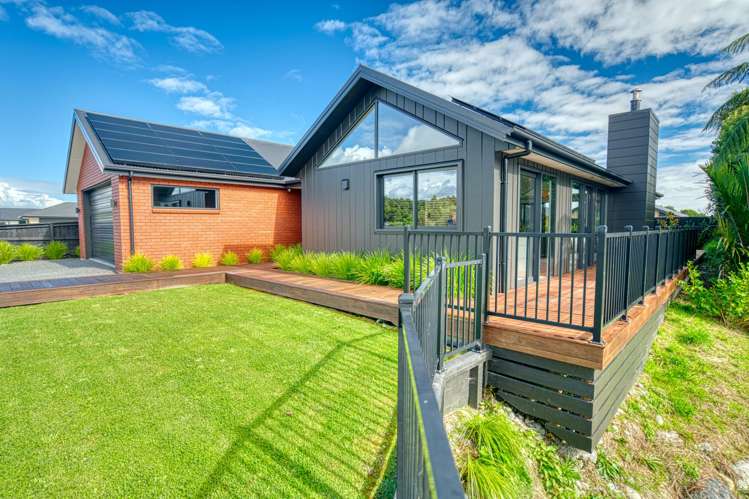 160 Coulson Road Paroa_32