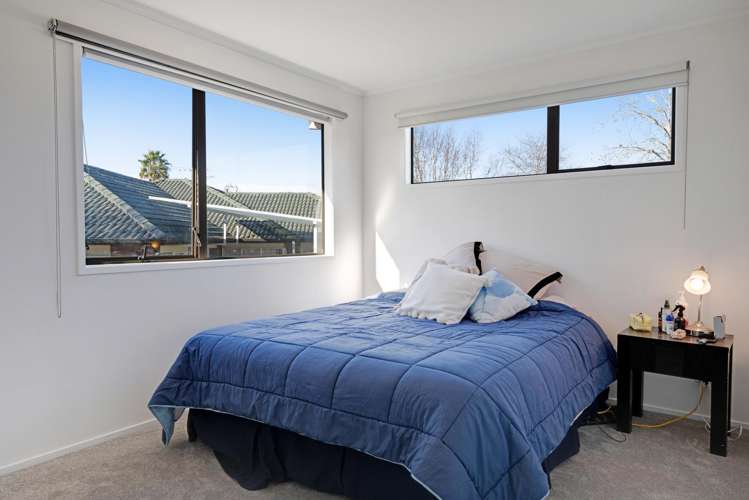 54 Mirrabooka Avenue Botany Downs_19