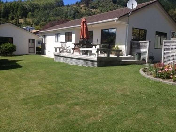 46 Churchill Avenue Richmond_8