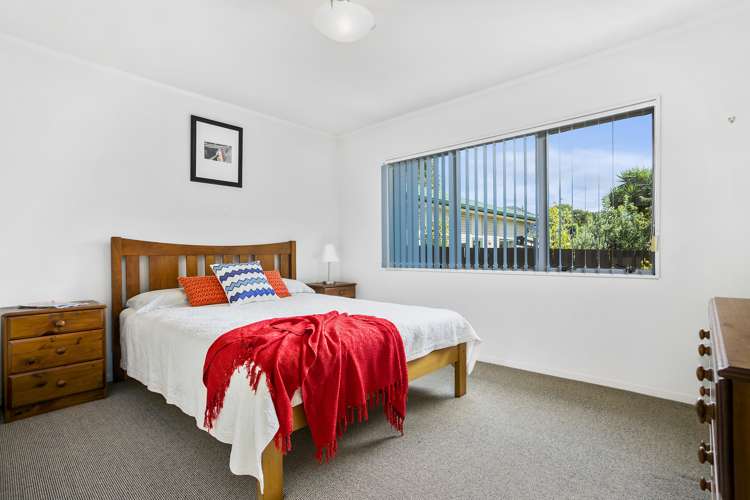 52 Bodi Place Te Atatu South_15