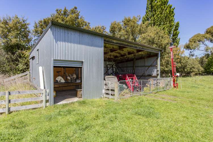 29 Newcombes Road Amberley_19