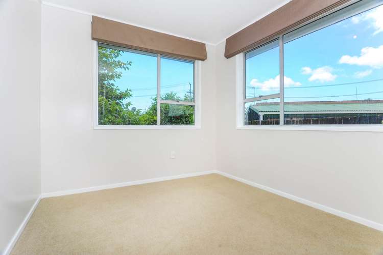 2/7 Almond Place Mt Wellington_6