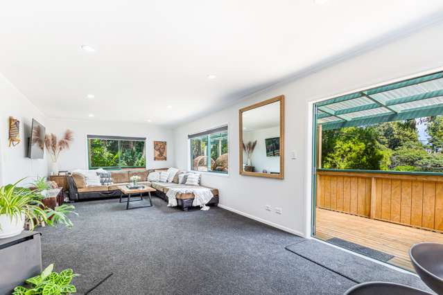 92 Scenic Drive Titirangi_2