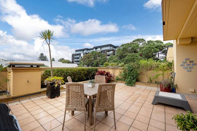 1H/9 Bute Road Browns Bay_9