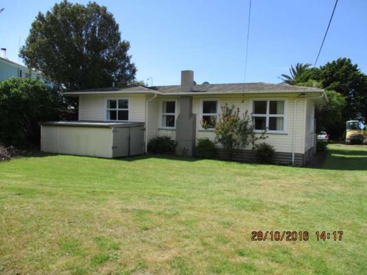 261 Pohutukawa Avenue_0
