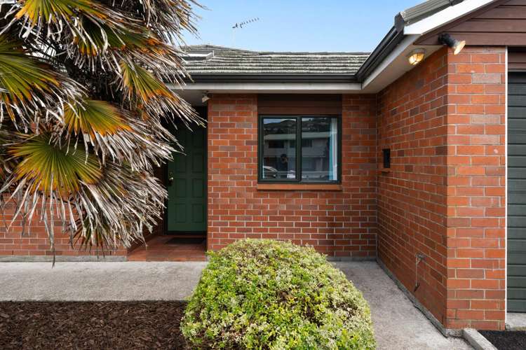 221A Main Road Tawa_15