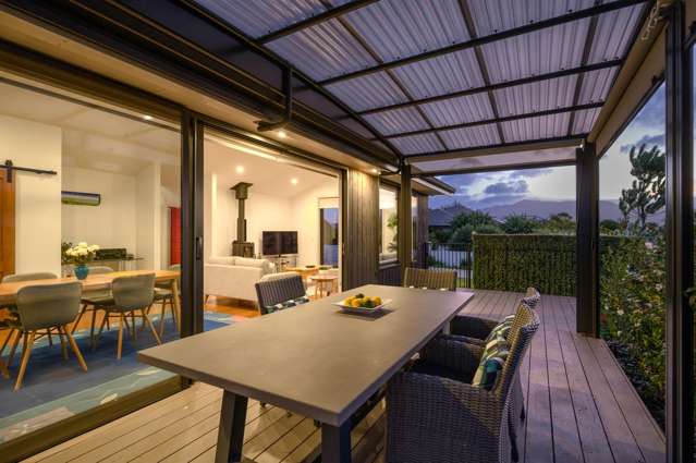 Designer Tranquility in a Prime Coastal Cul-de-Sac