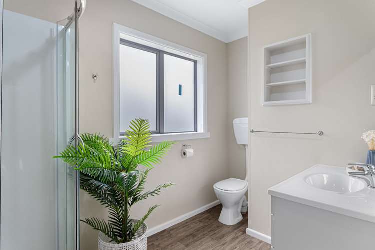 2/239 New Brighton Road Burwood_6