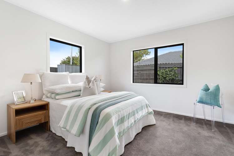 32 Ambleside Drive Northpark_21