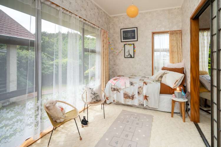 14 Kirkway Raumati Beach_21