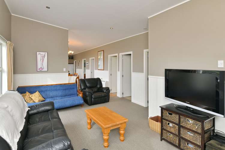 24 Hall Street Motunau_11