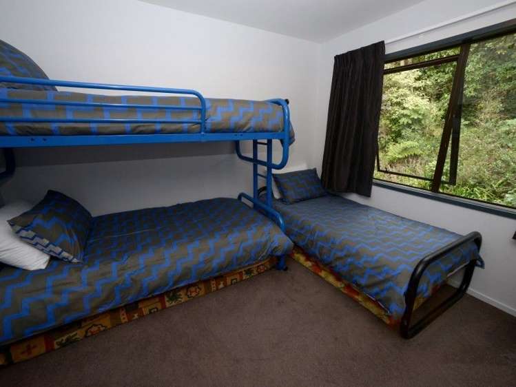 13 Kowhai Grove Akaroa_25