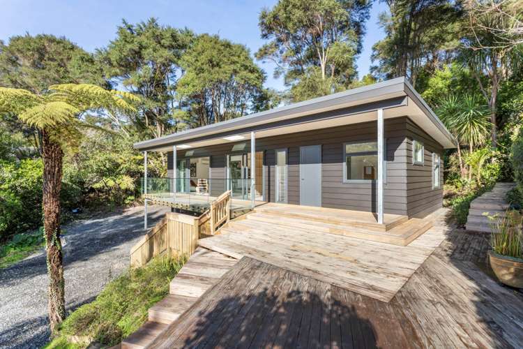 128 Laingholm Drive Laingholm_25