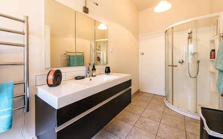 13 Waitai Road Ostend_8