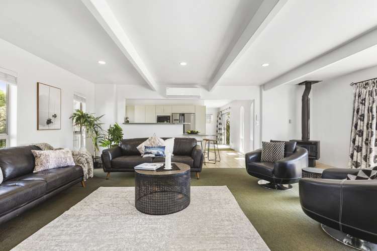 825 Beach Road Browns Bay_16