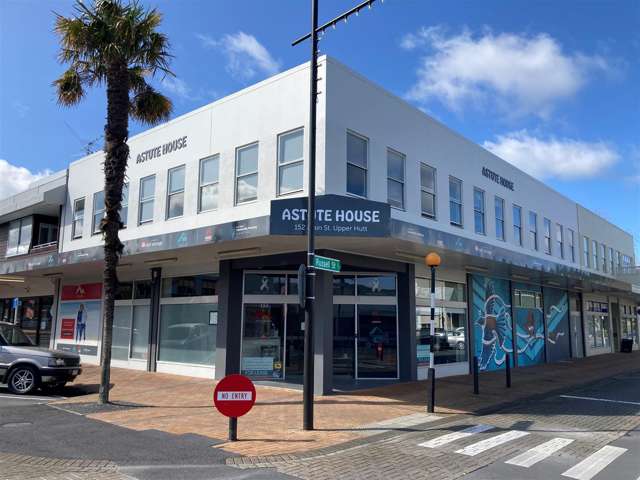 Corner Main and Russell