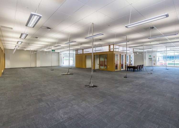 92 Russley Road Russley_2