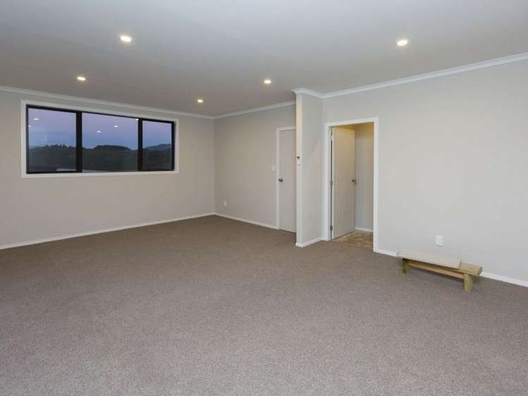 30 King Charles Drive Kingsley Heights_25