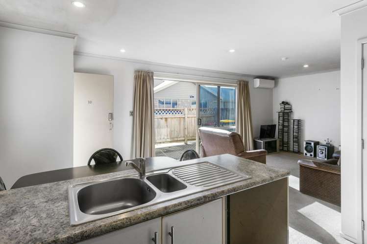 10/7 Paterson Street_3