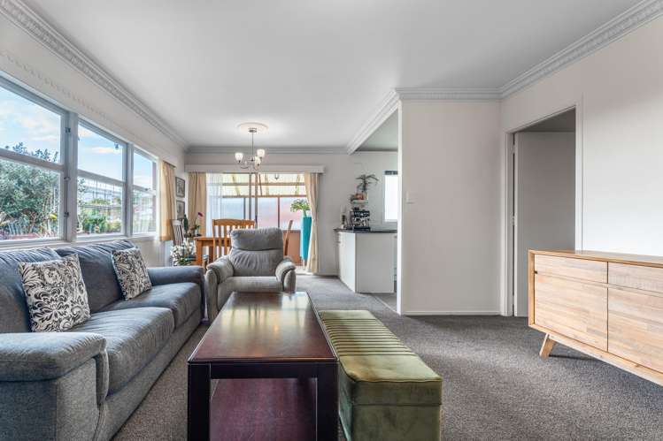 2/129a Ridge Road Howick_6