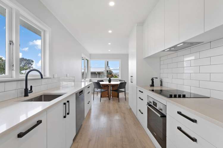 66 Divich Avenue Te Atatu South_2