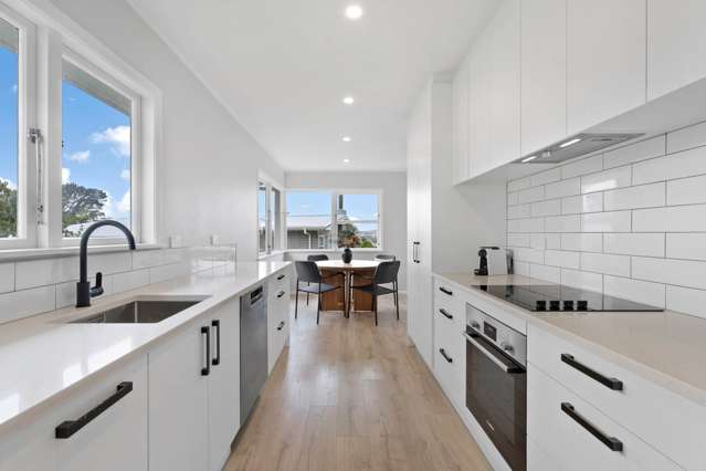 66 Divich Avenue Te Atatu South_3