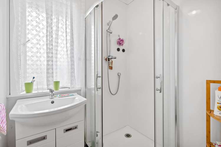 2&3/256 Kamo Road Whau Valley_8