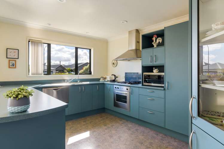 11 Kingsford Drive Stoke_2