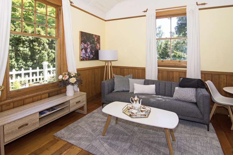 16 Hilton Road Carterton_3