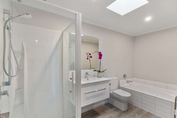 24 Tippet Crescent Wigram_14